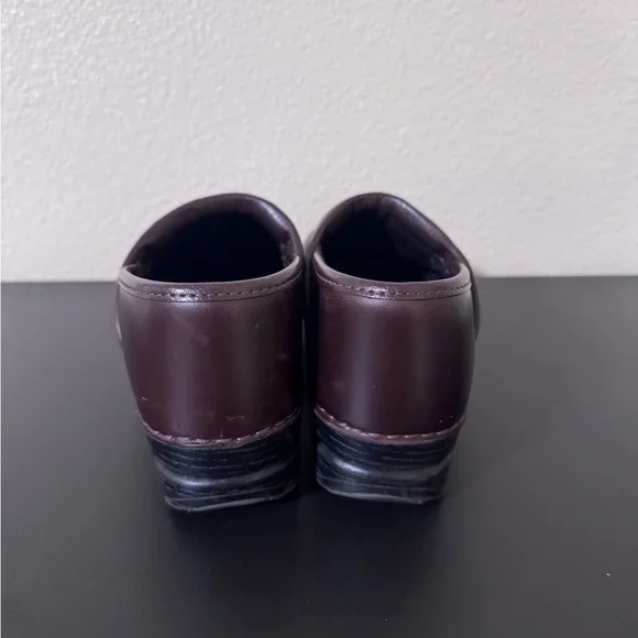 Dansko Professional Cordovan Smooth Leather Clogs size 40 - Picture 6 of 7
